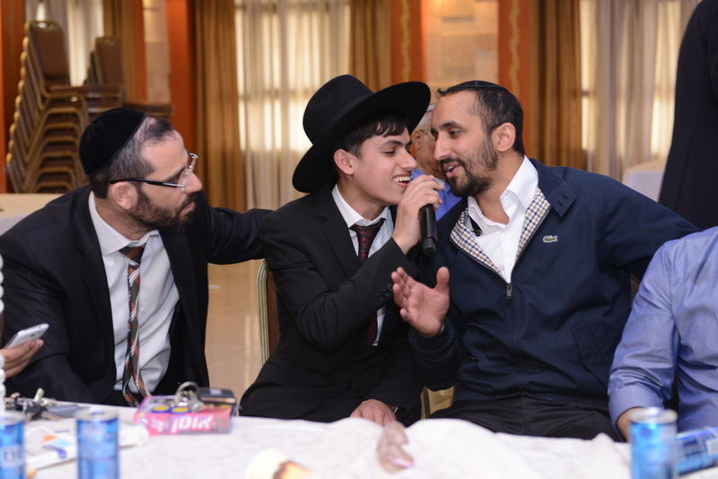 צפו: ברית לבן הזמר אביעד גיל