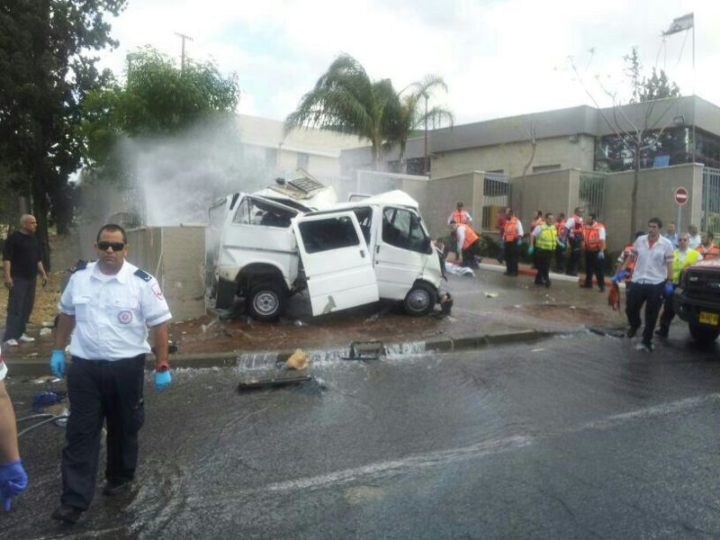 תאונה קטלנית באיזור נשר: שישה הרוגים ו-12 פצועים