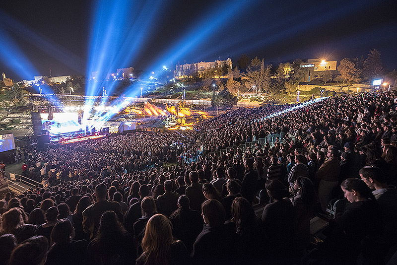 זמרים חרדים שרים לנופלים