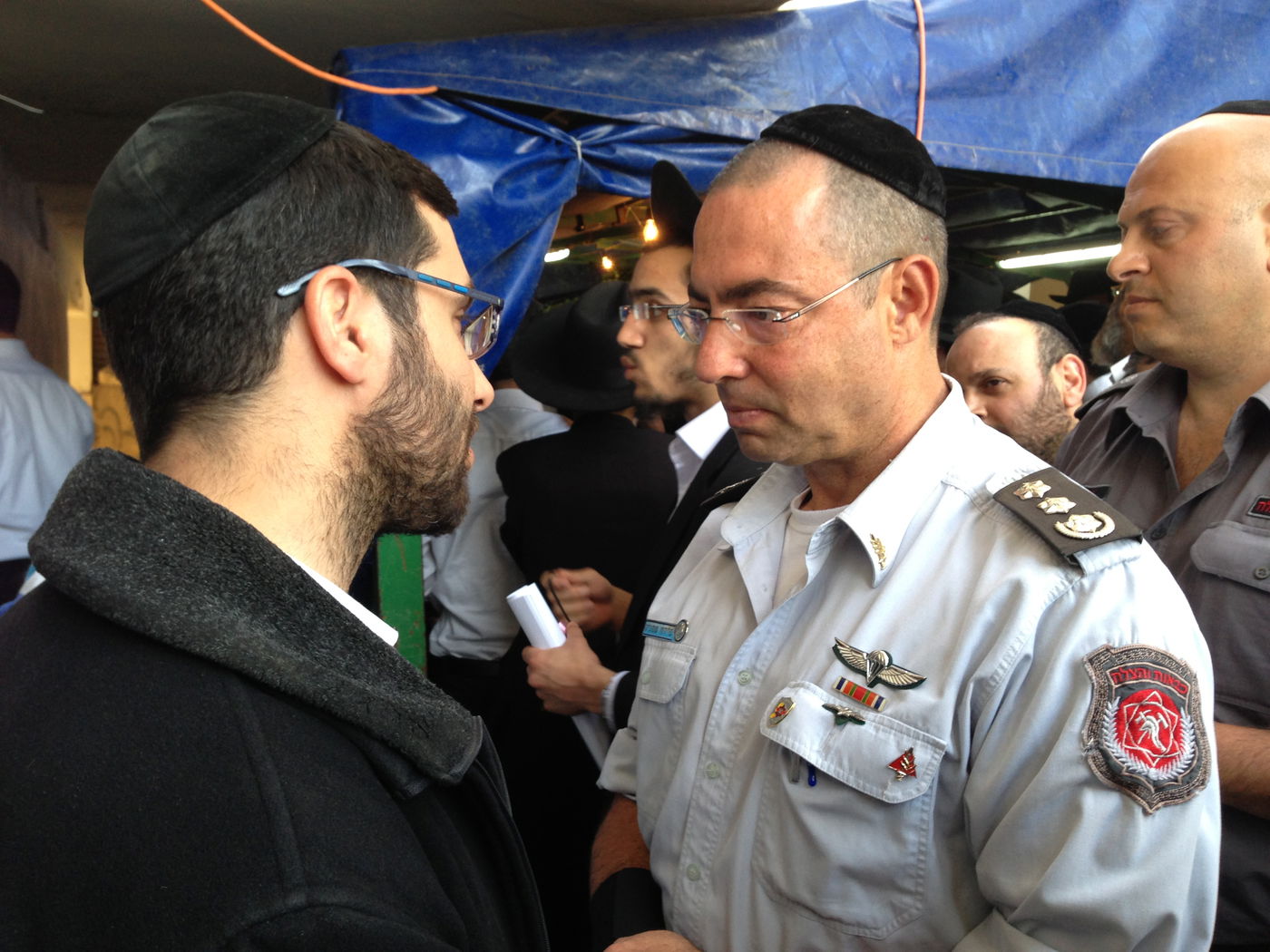 אבלים וכואבים: מנחמים בבית הרב יעקב יוסף זצ"ל