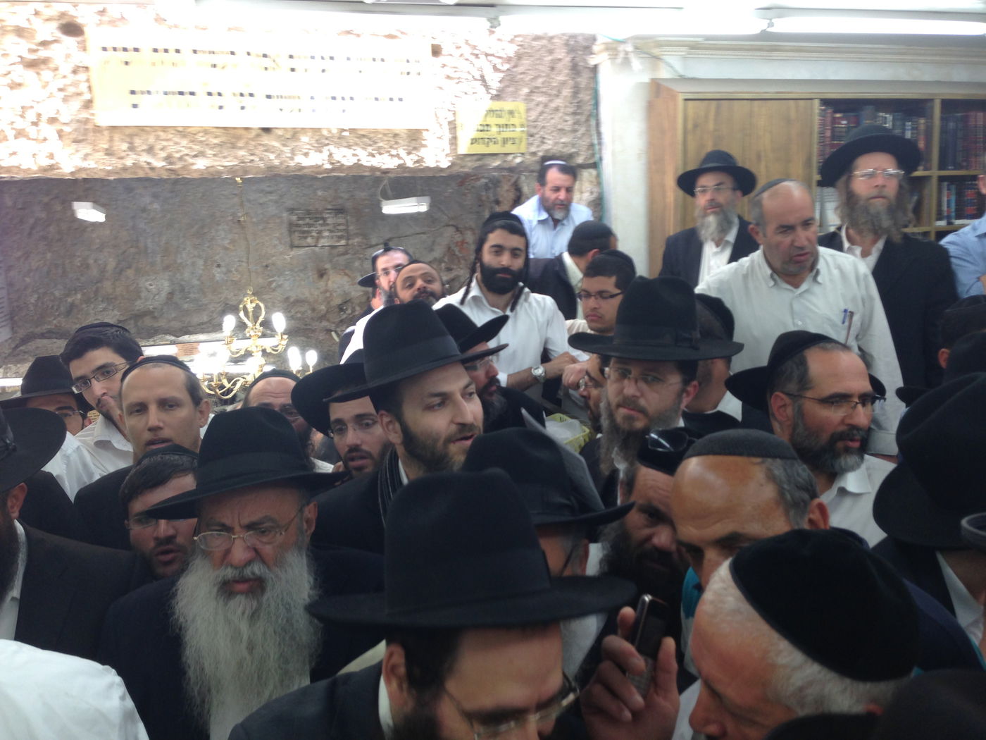 וייקרא שמו בישראל: אבי חי