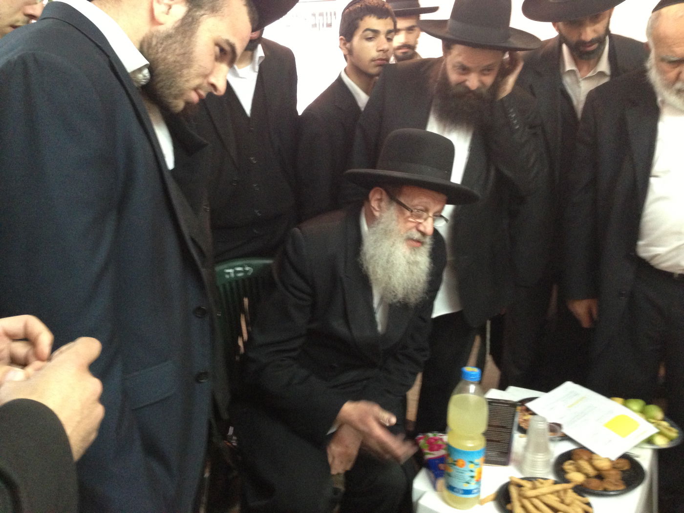 יום של ניחומים בבית הרב יעקב יוסף ע"ה