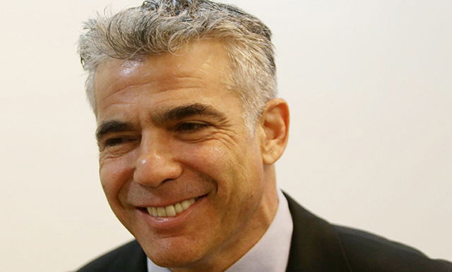 מחאה חברתית. לפיד