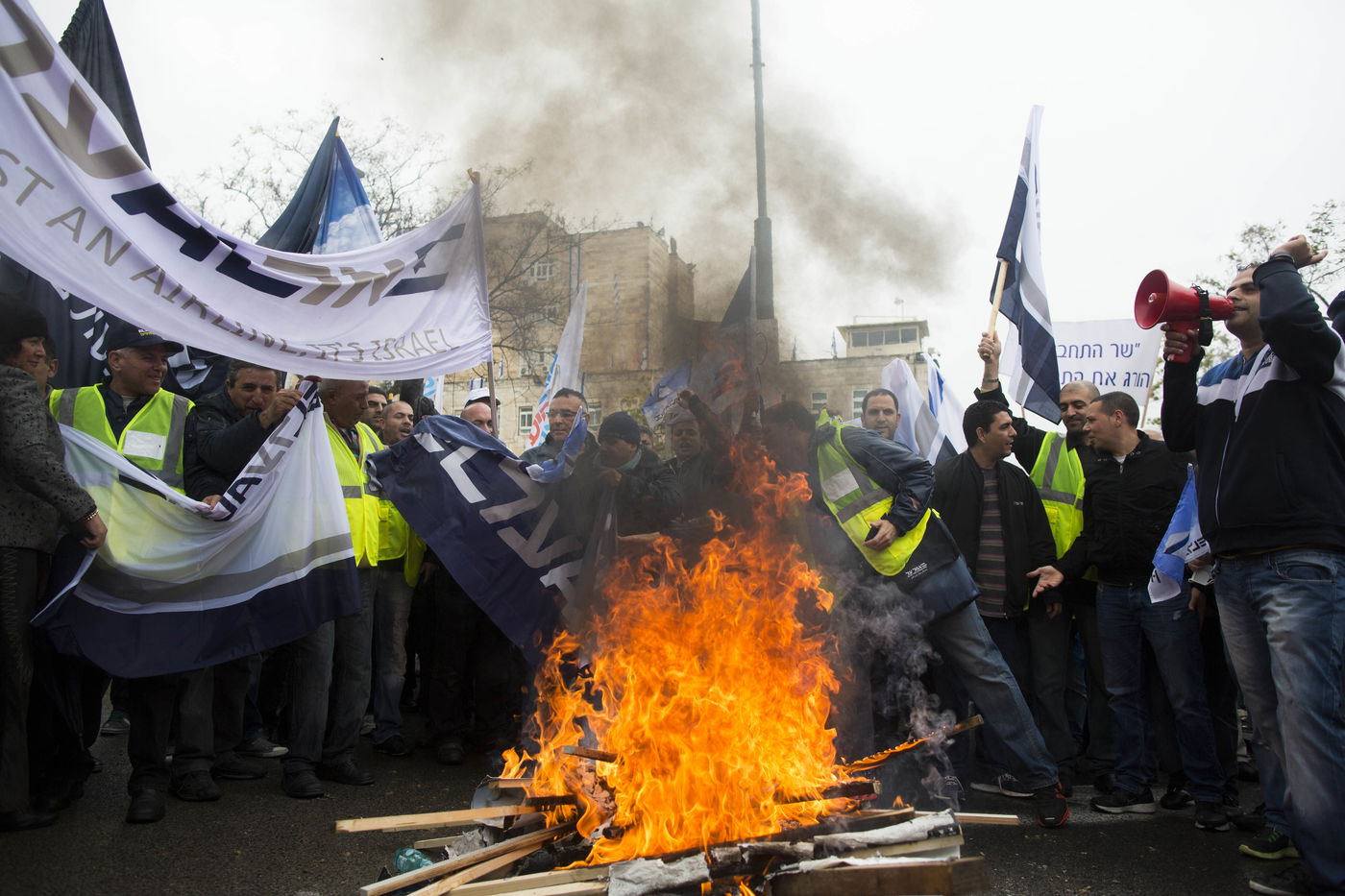 הסכם 'שמים פתוחים' אושר בממשלה; המאבק יוחרף
