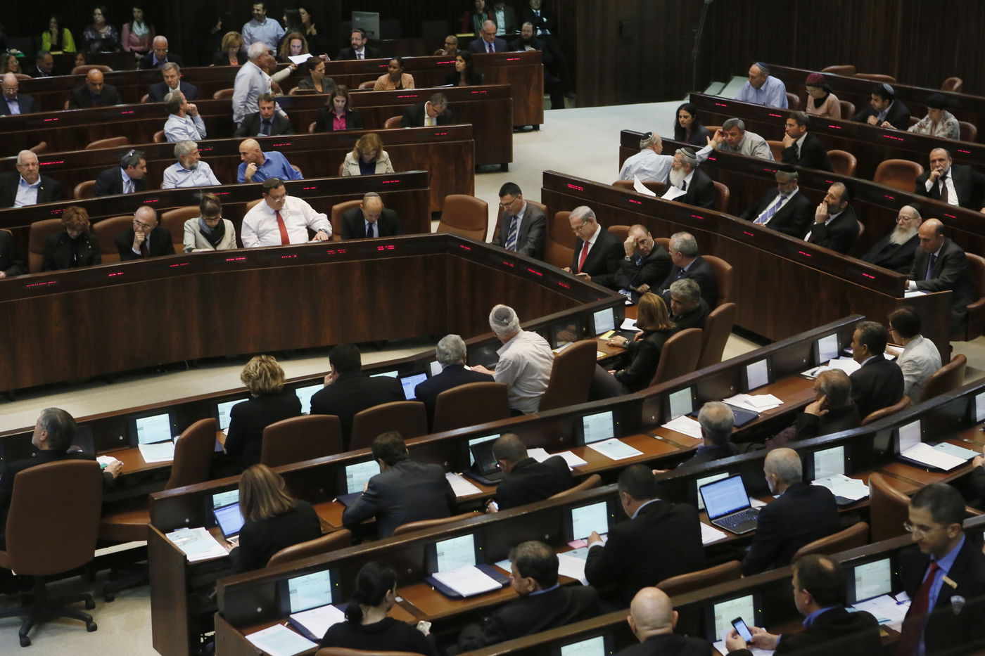 גלריה: מליאת הכנסת בעת השתלחות לפיד בחרדים