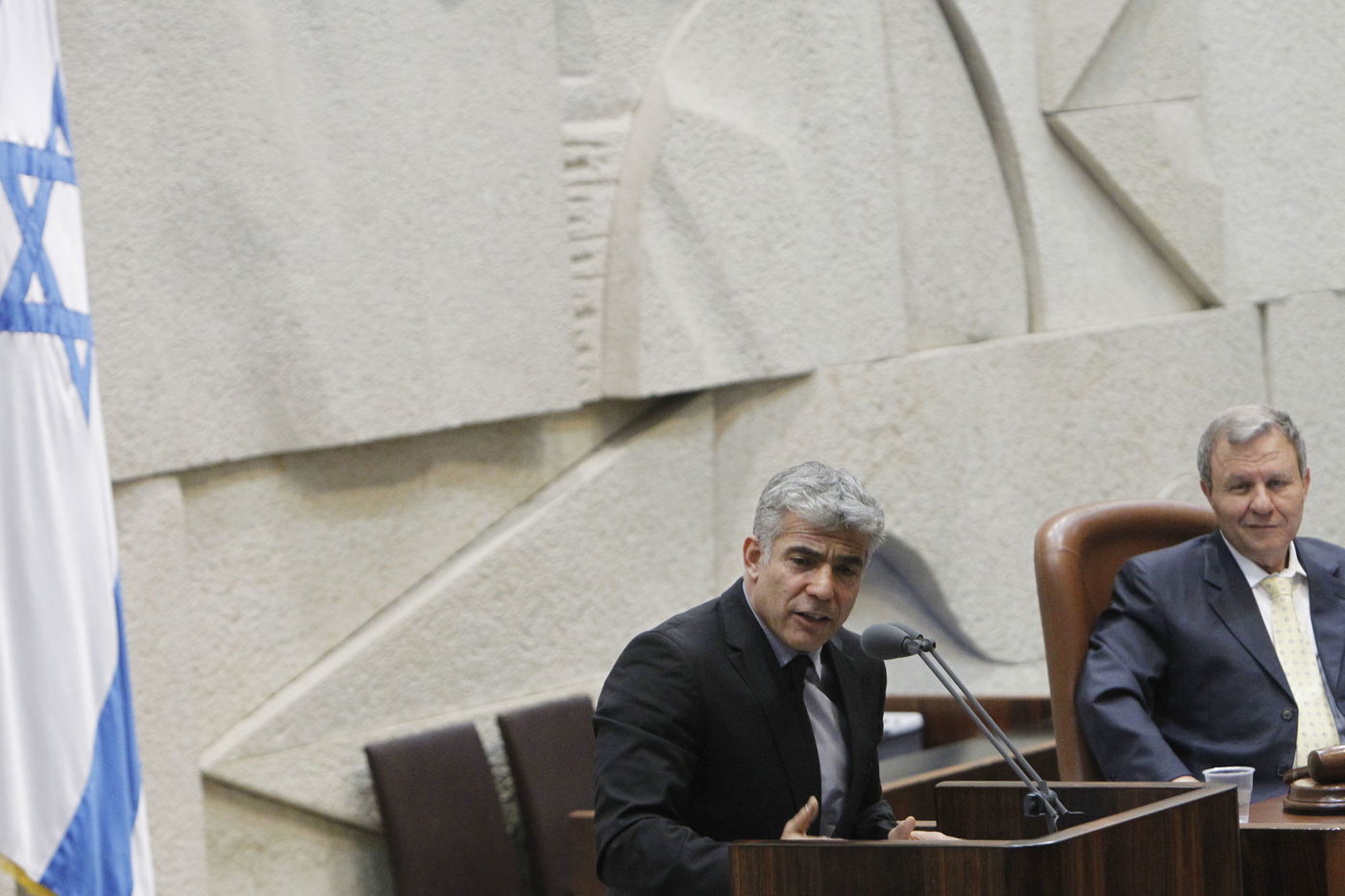 גלריה: מליאת הכנסת בעת השתלחות לפיד בחרדים