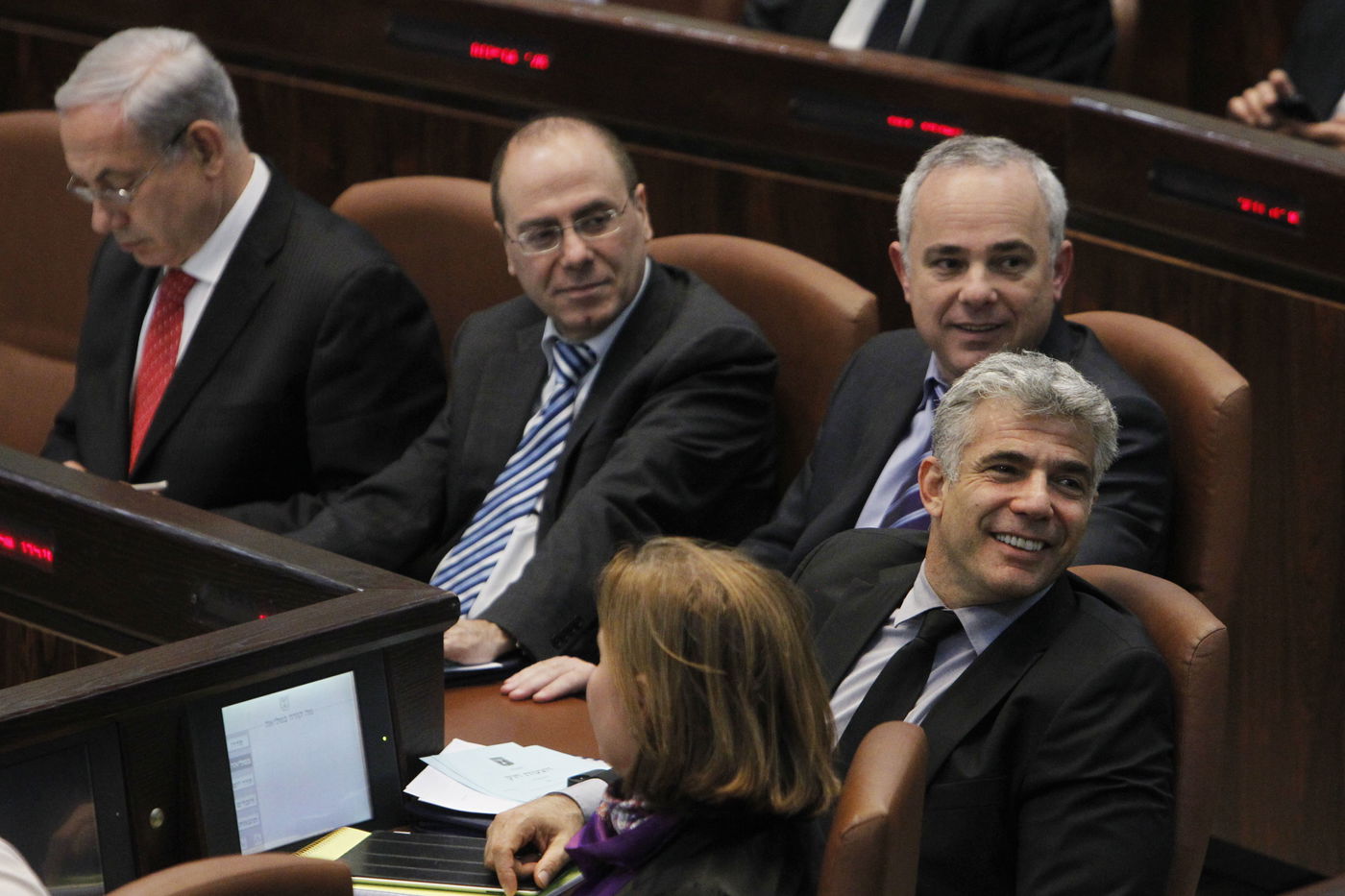 גלריה: מליאת הכנסת בעת השתלחות לפיד בחרדים