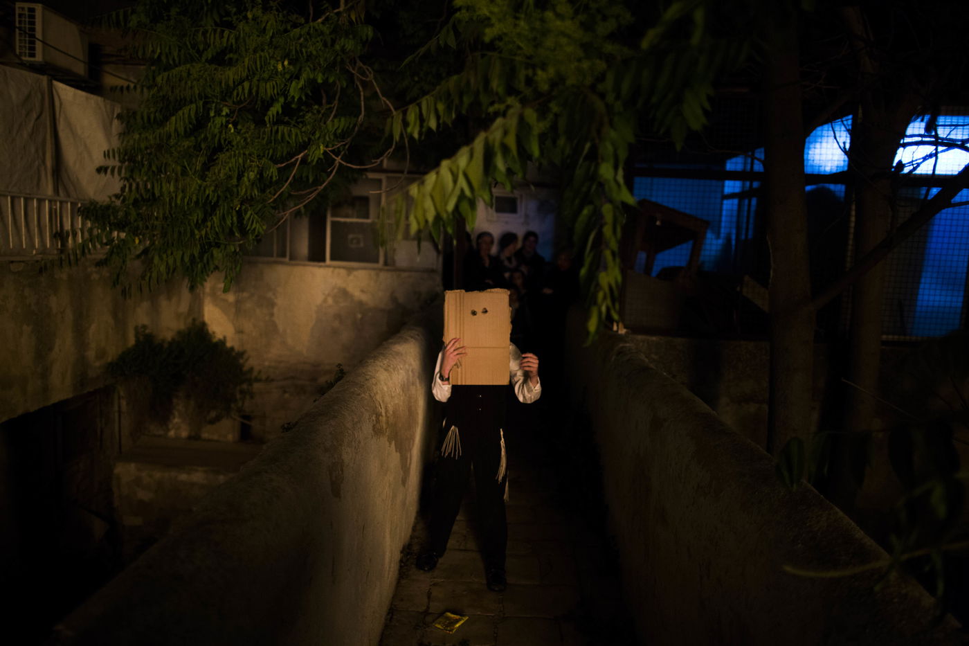 חגיגות ל"ג בעומר בשכונת מאה שערים בירושלים • צפו