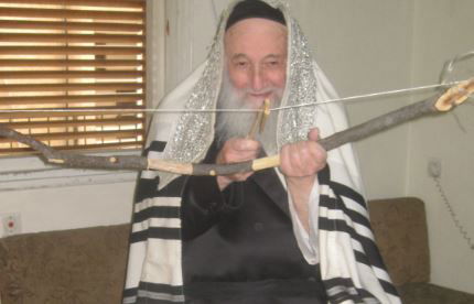 צפו: ה'חץ וקשת' של הרבי מספינקא