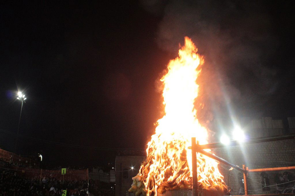 האדמו"ר מ'תולדות אהרון' נעל את אירועי ל"ג בעומר