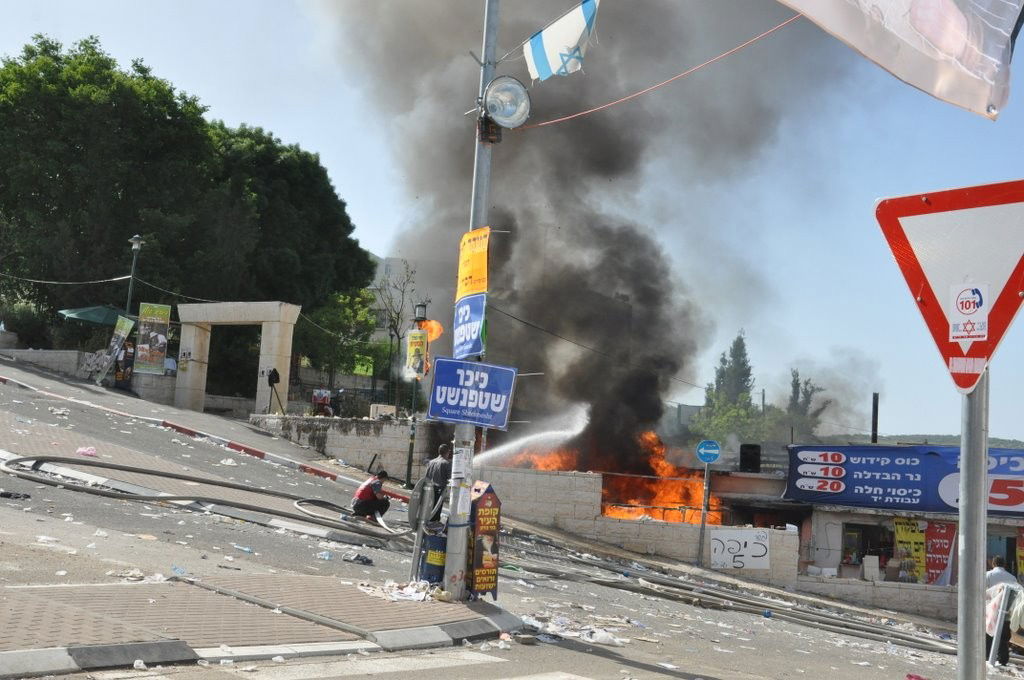 באמצע ההילולה: שריפת ענק במירון