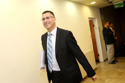 מזל טוב, גדעון סער