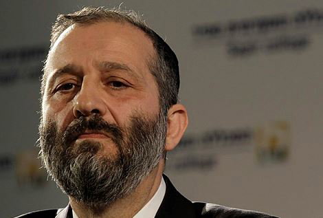 אריה דרעי, בגד ברבנים?