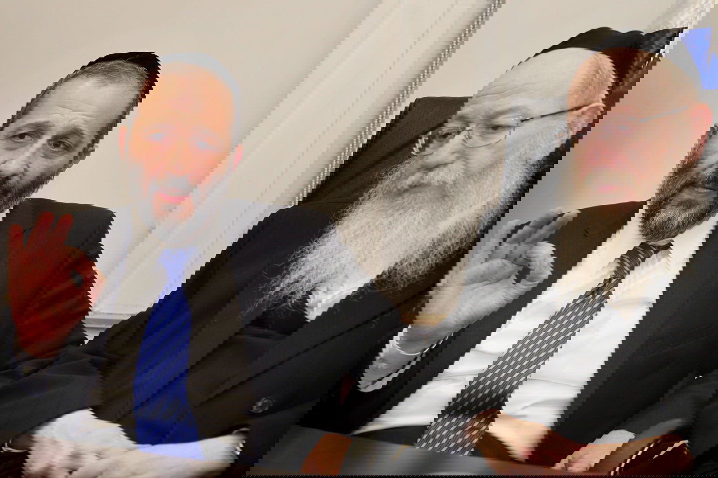 "שכרנו משרד עורכי דין גדול בארץ", דרעי וליצמן