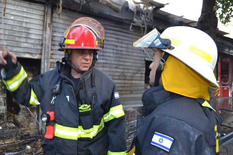 שריפה בשכונת גאולה: נזק כבד נגרם לבניין