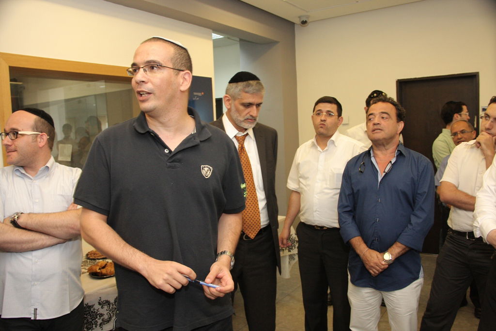 האזינו: שיר פרידה מאלי ישי