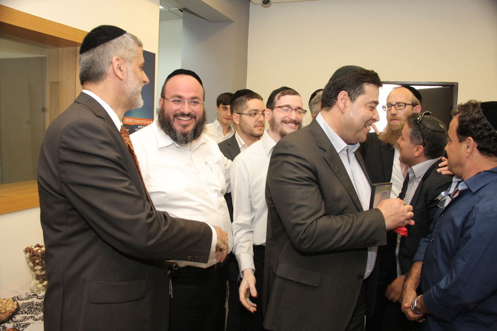 האזינו: שיר פרידה מאלי ישי