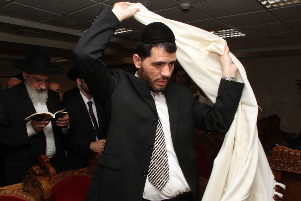 קורת רוח: מרן הרב עובדיה יוסף בברית לנינו