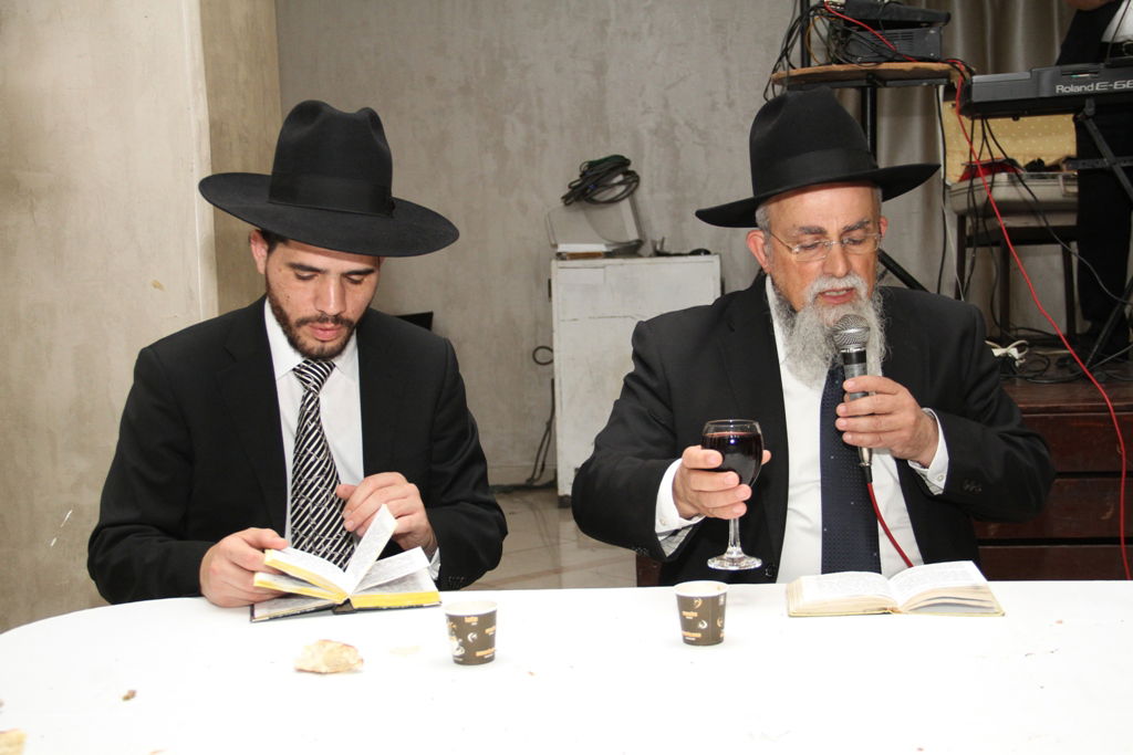 קורת רוח: מרן הרב עובדיה יוסף בברית לנינו