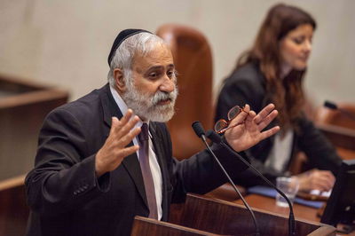 טיבי: למה אמרו שהרוצח ערבי?; זאב: תפסיק להיות שחקן