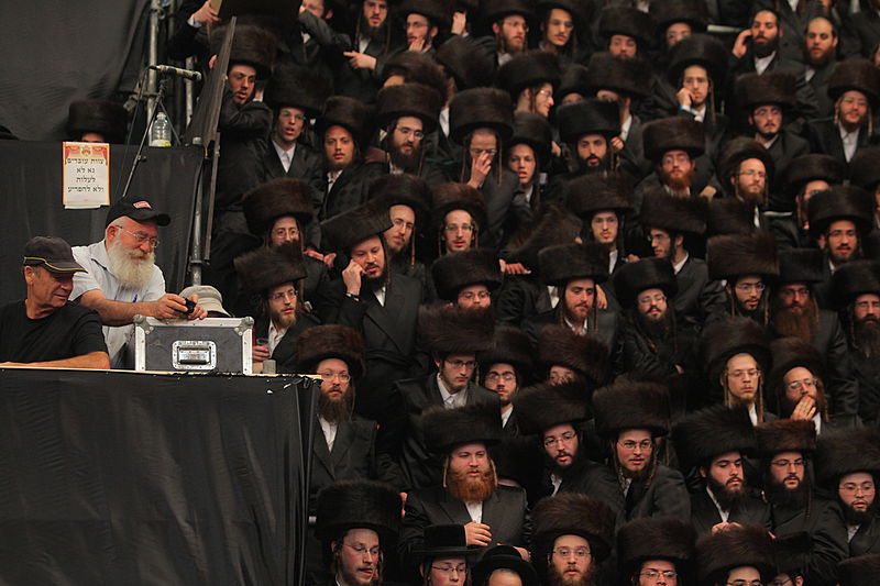 רגע השיא: כ"ק האדמו"ר בריקוד עם הכלה • תיעוד