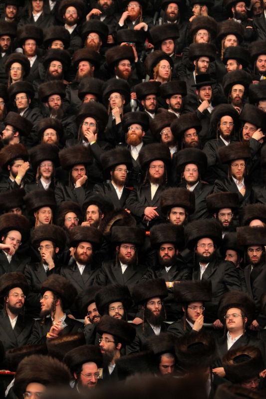 רגע השיא: כ"ק האדמו"ר בריקוד עם הכלה • תיעוד