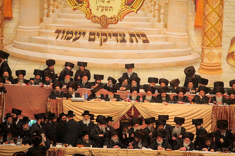 רגע השיא: כ"ק האדמו"ר בריקוד עם הכלה • תיעוד