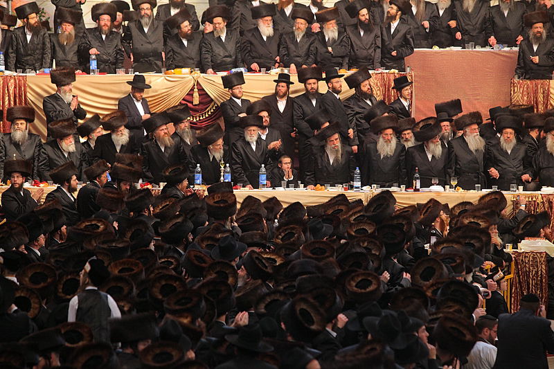 רגע השיא: כ"ק האדמו"ר בריקוד עם הכלה • תיעוד