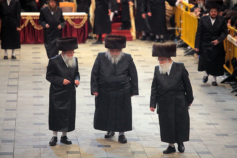 רגע השיא: כ"ק האדמו"ר בריקוד עם הכלה • תיעוד