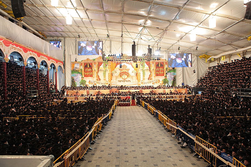 רגע השיא: כ"ק האדמו"ר בריקוד עם הכלה • תיעוד