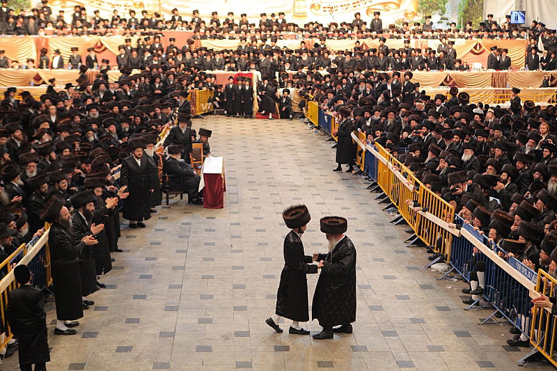 רגע השיא: כ"ק האדמו"ר בריקוד עם הכלה • תיעוד