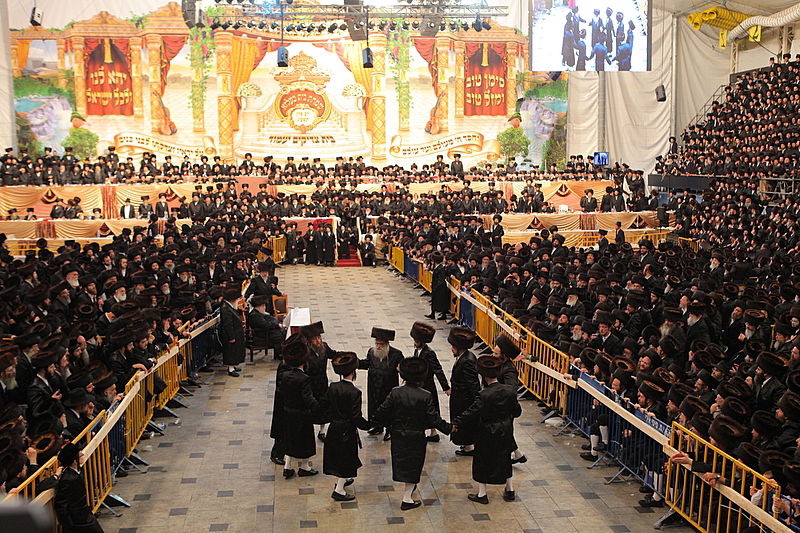 רגע השיא: כ"ק האדמו"ר בריקוד עם הכלה • תיעוד