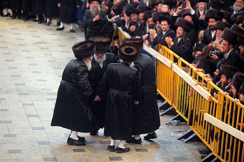 רגע השיא: כ"ק האדמו"ר בריקוד עם הכלה • תיעוד