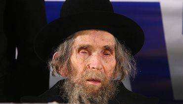 הגרי"ש אוירבך בהפגנת הרבבות נגד הגיוס