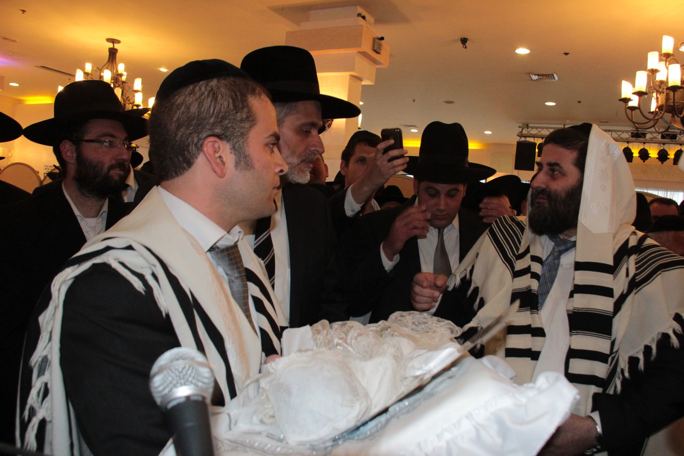 תיעוד: שמחת הברית לנכד ח"כ אלי ישי