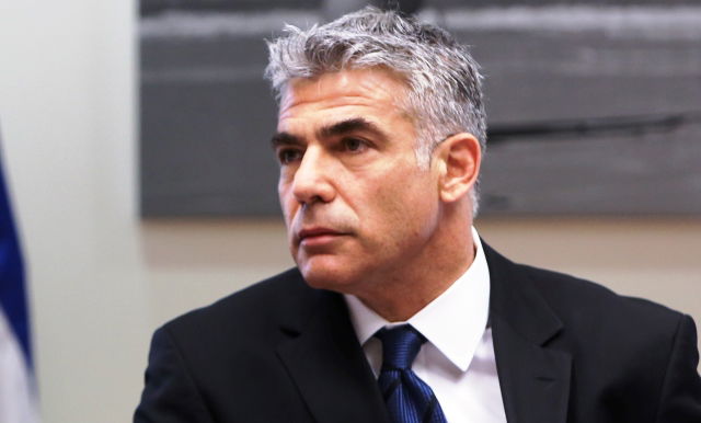 אל תיכנע. יאיר לפיד