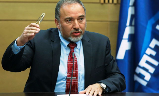 הקווים האדומים נחצו. ליברמן