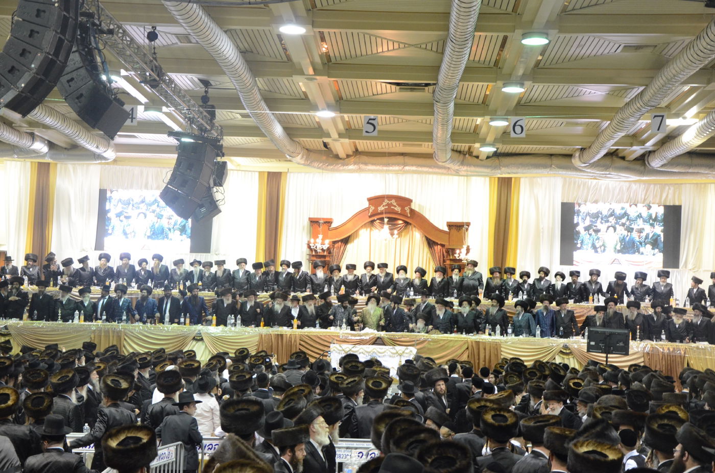 גלרית ענק • חתונת בית צאנז ומעמד ה'מצווה טאנץ'