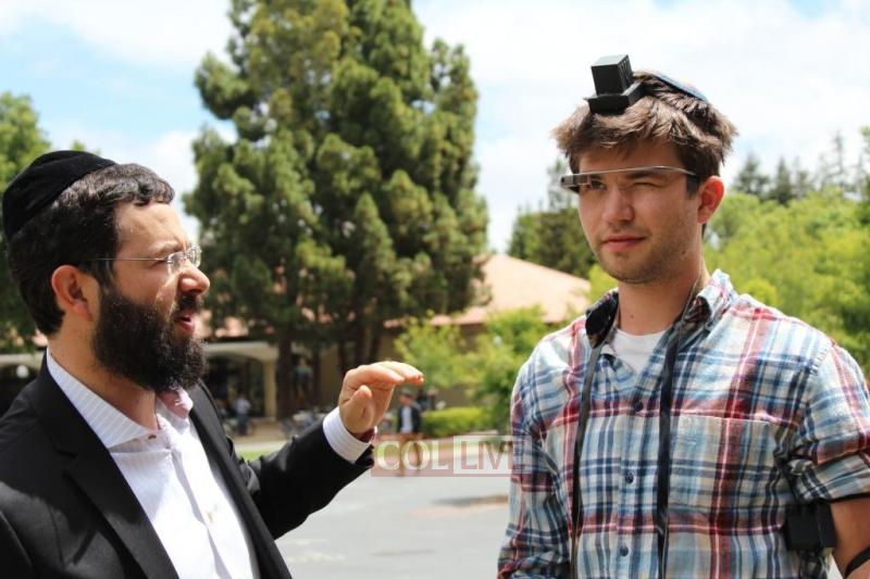 חב"ד מציגה: רוצים לצפות במשקפי google Glass? תניחו תפילין