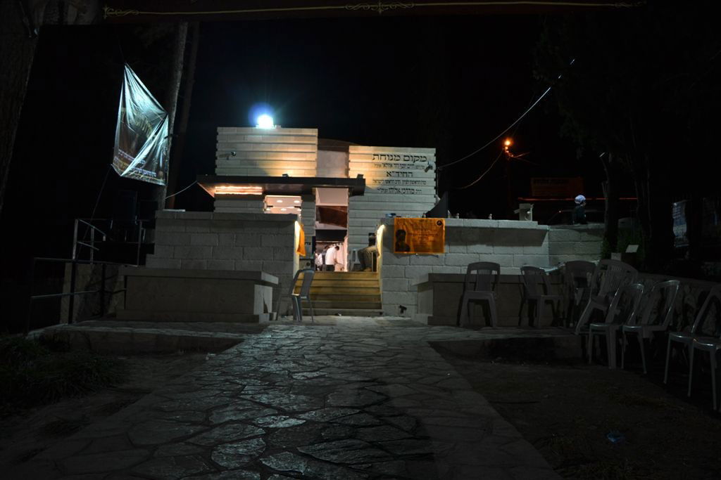 צפו: אזכרה במלאות שנה לפטירת הרב מרדכי אליהו