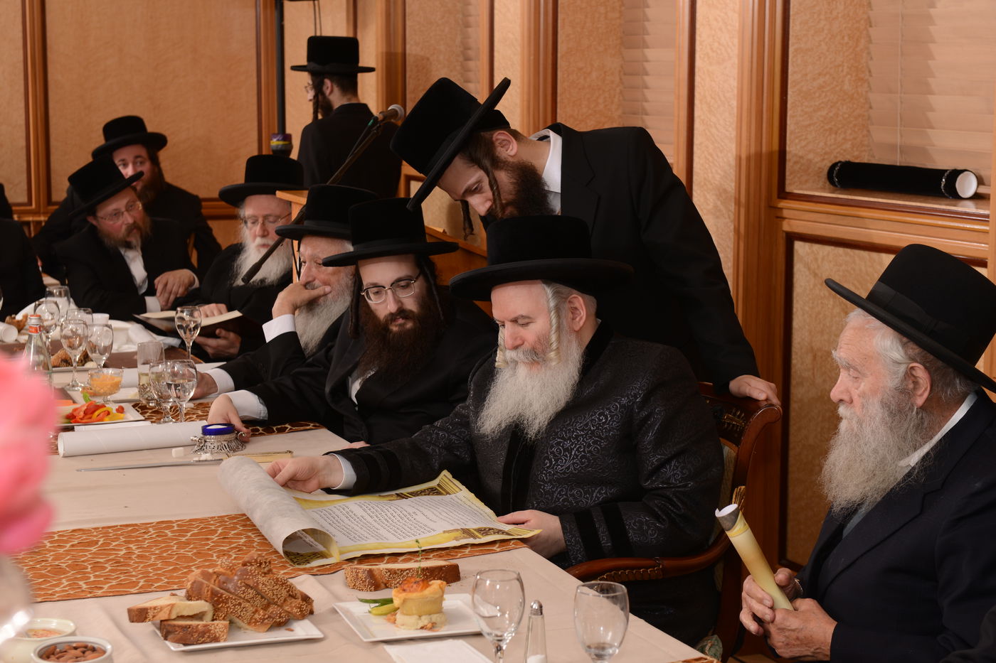 צפו: דינר לישיבת 'עץ חיים - באבוב'