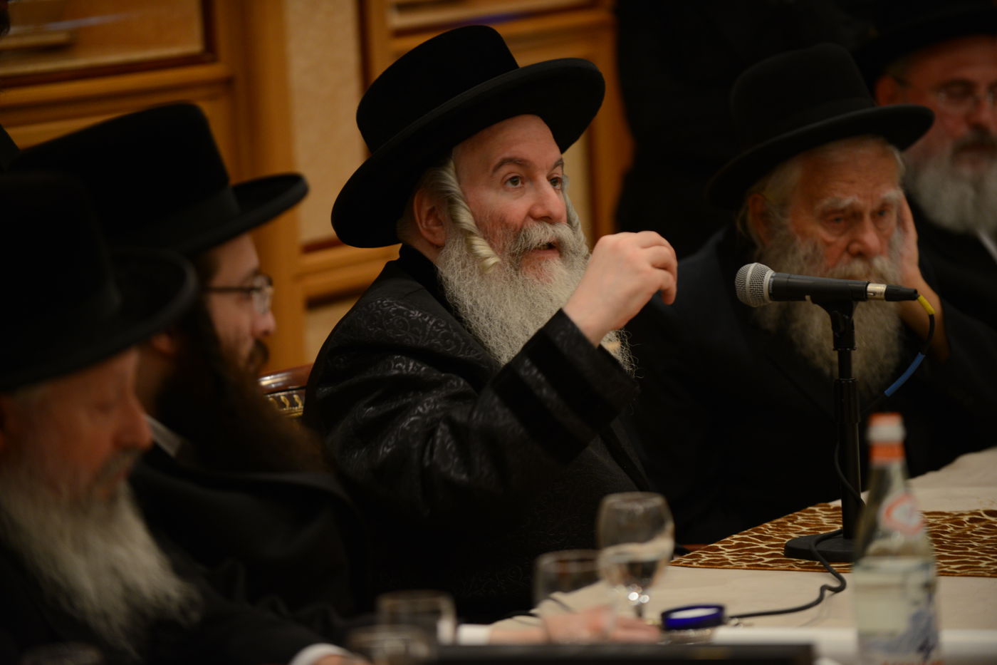 צפו: דינר לישיבת 'עץ חיים - באבוב'