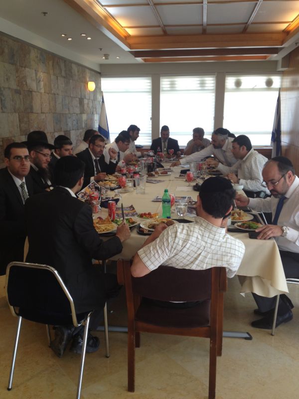 סיים מסכת. רבין והחברים