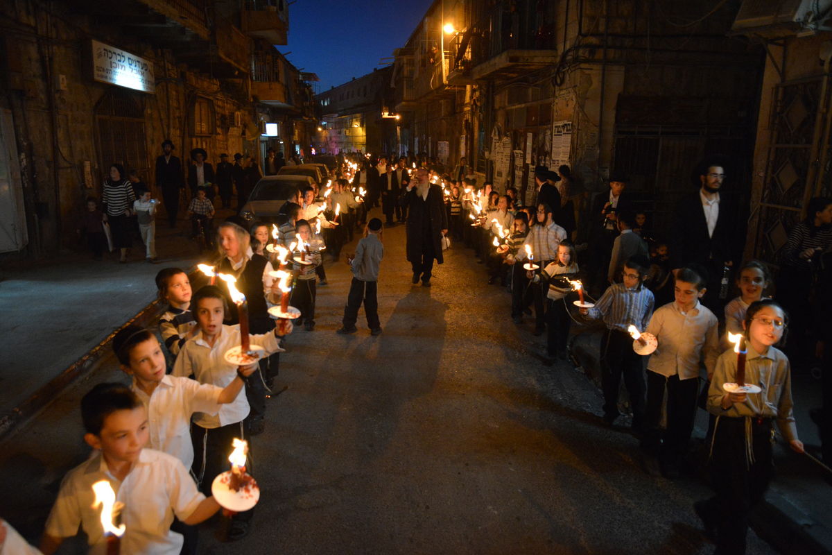 הכנסת ספר תורה לזכר הגרי"ש אלישיב • גלריה