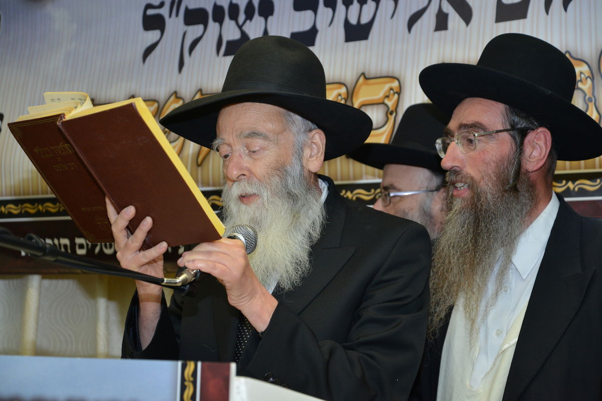 הכנסת ספר תורה לזכר הגרי"ש אלישיב • גלריה