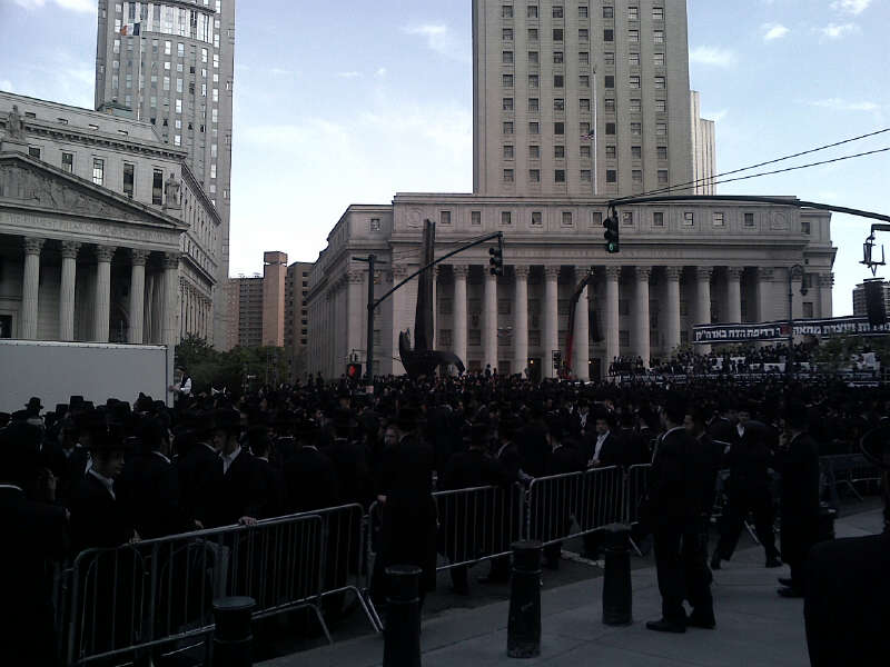 רבבות הכריזו במנהטן: לא לגיוס חרדים ופגיעה בתורה