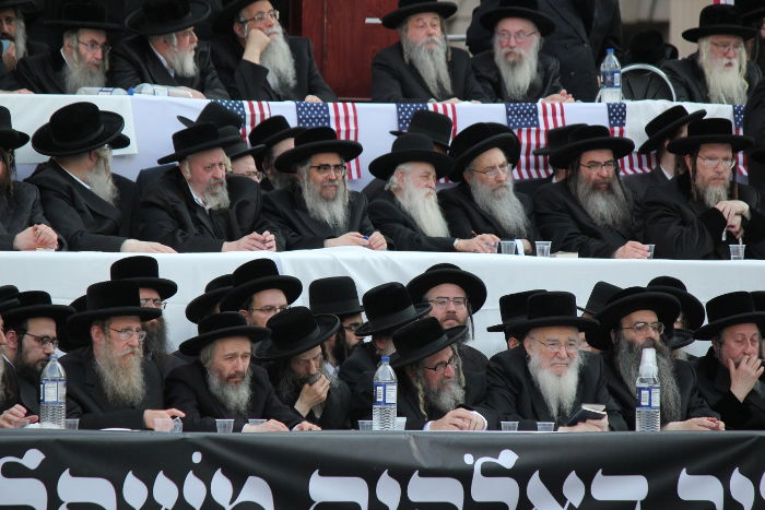 מנהטן: 25 אלף איש מחו נגד גזירת גיוס בני הישיבות