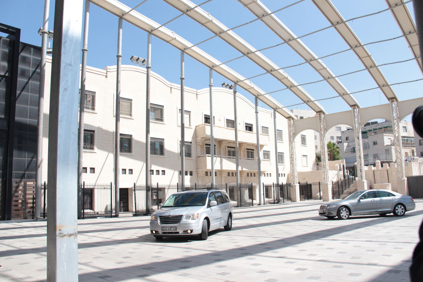 צפו בתיעוד: סגן שר החוץ הבריטי נועד עם האדמו"ר מבעלזא