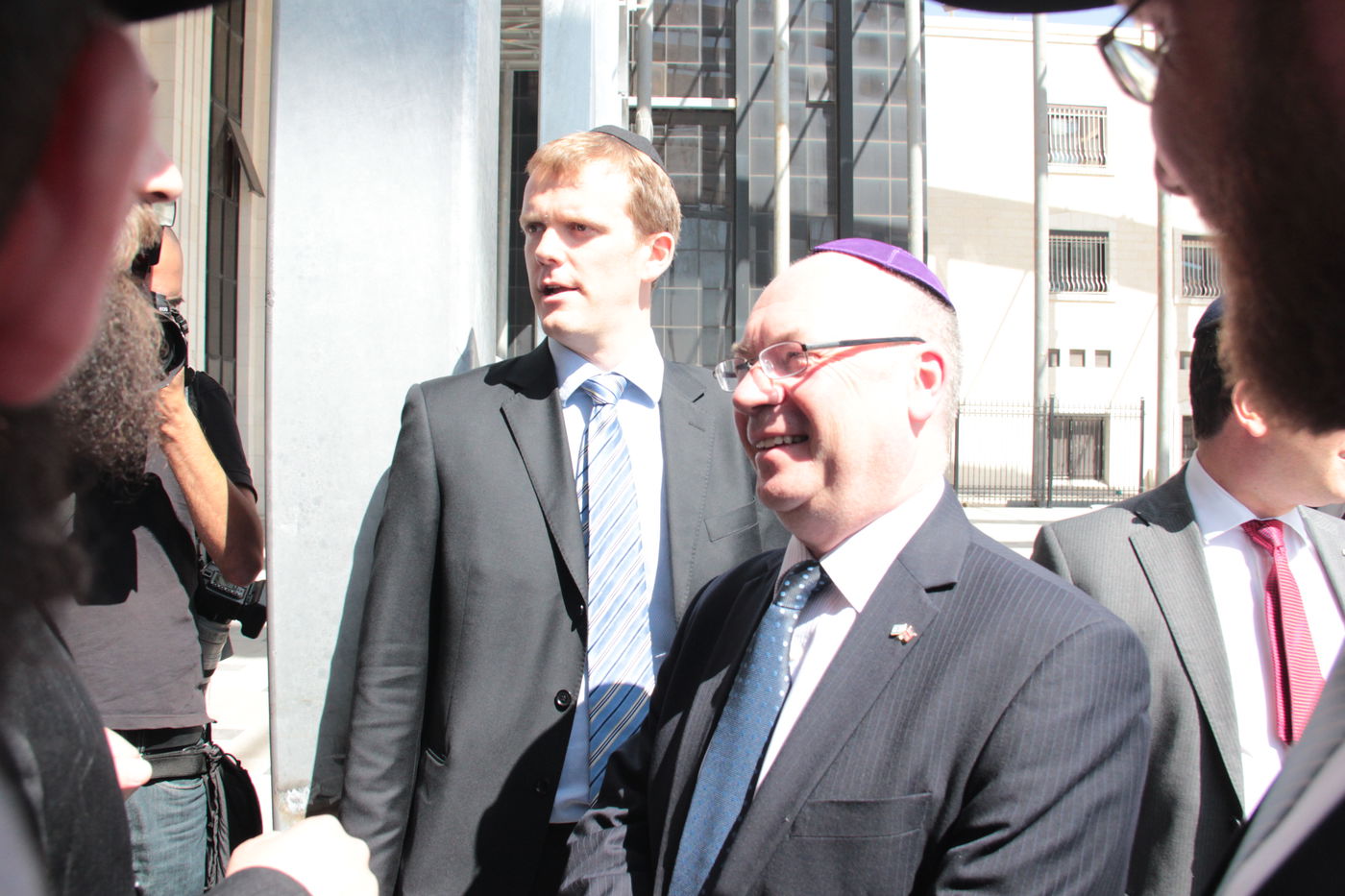 צפו בתיעוד: סגן שר החוץ הבריטי נועד עם האדמו"ר מבעלזא