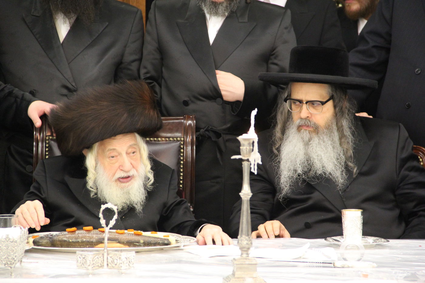 האדמו"ר מהר"י מסאטמר בשמחת סקולען • תמונות